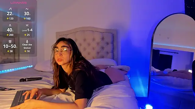 Snapshot of Scarlett_grand chatting on 7, 12, 2024 Scarlett grand online show from 7, 12, 2024