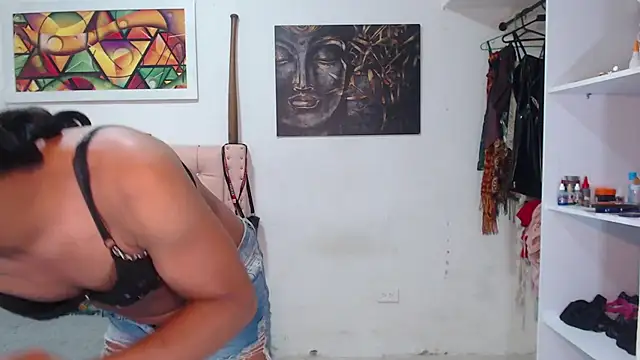 Snapshot of princes_bigcock_1 chatting on 27, 2, 2026 princes bigcock 1 online show from 27, 2, 2026