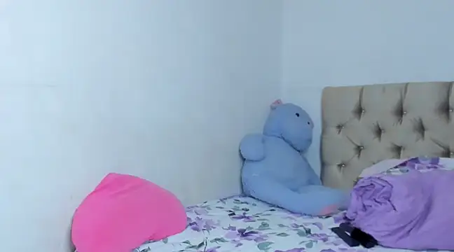 Snapshot of StassieBell chatting on 22, 1, 2025 StassieBell online show from 22, 1, 2025