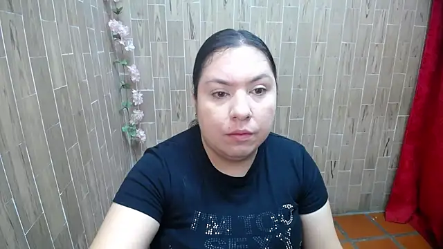 solyeria online show from 3, 4, 2026