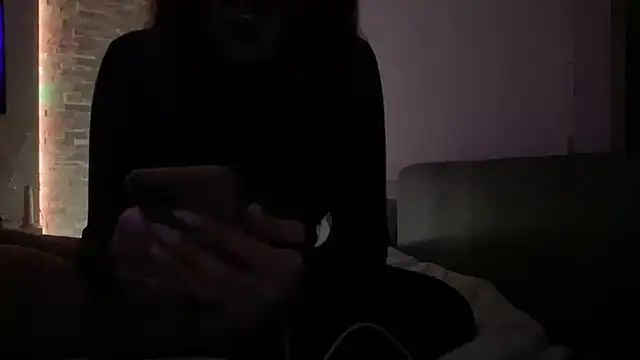 Snapshot of DominaCat75 chatting on 2, 12, 2024 DominaCat75 online show from 2, 12, 2024