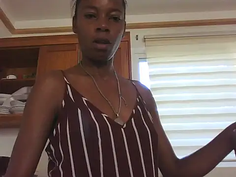 Snapshot of adele-33 chatting on 9, 11, 2025 adele-33 online show from 9, 11, 2025