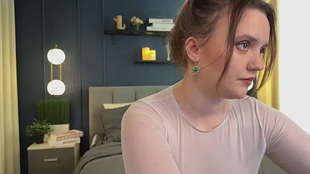 Lella Ryann  online show from 17, 1, 2026