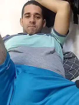 Snapshot of CRISTHIAN_GREY01 chatting on 28, 2, 2025 CRISTHIAN GREY01 online show from 28, 2, 2025