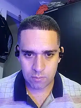 Snapshot of CRISTHIAN_GREY01 chatting on 12, 3, 2025 CRISTHIAN GREY01 online show from 12, 3, 2025