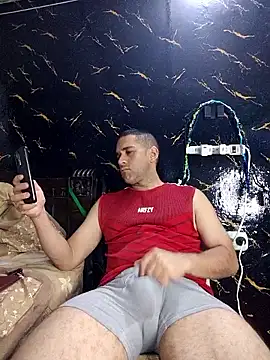 Snapshot of CRISTHIAN_GREY01 chatting on 27, 2, 2026 CRISTHIAN GREY01 online show from 27, 2, 2026