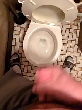 Snapshot of Cuminmyhands90 chatting on 9, 3, 2026 Cuminmyhands90 online show from 9, 3, 2026