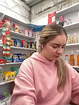 imlindapink online show from 17, 3, 2026