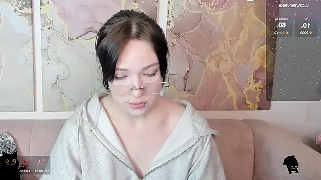 Snapshot of fiamoory chatting on 20, 5, 2026 fiamoory online show from 20, 5, 2026