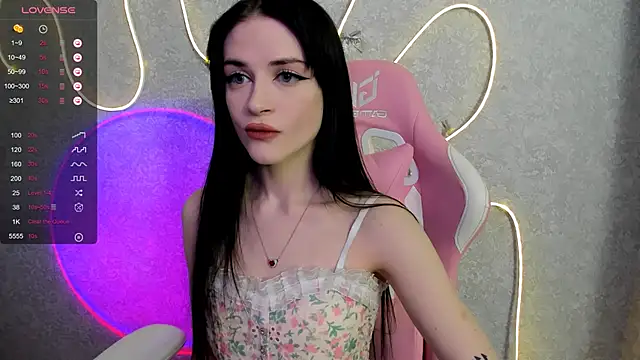 Snapshot of Molly_Crystall chatting on 15, 5, 2026 Molly Crystall online show from 15, 5, 2026
