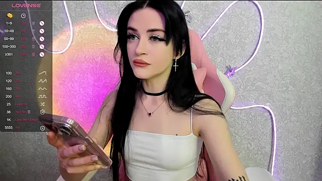 Snapshot of Molly_Crystall chatting on 11, 6, 2026 Molly Crystall online show from 11, 6, 2026