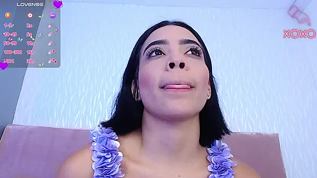 SaraSchmitt online show from 8, 1, 2025