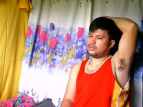 Snapshot of HairyHottestpinoyHandsome chatting on 22, 5, 2026 HairyHottestpinoyHandsome online show from 22, 5, 2026