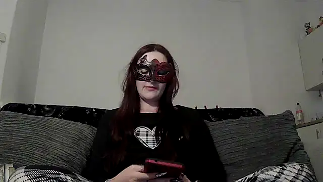 Snapshot of LexiSnowUK chatting on 6, 7, 2026 LexiSnowUK online show from 6, 7, 2026