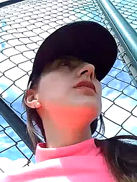  jade white  online show from 22, 2, 2026