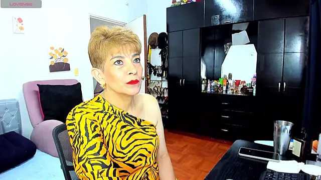 Snapshot of Angelina_Stone_65 chatting on 21, 4, 2026 Angelina Stone 65 online show from 21, 4, 2026