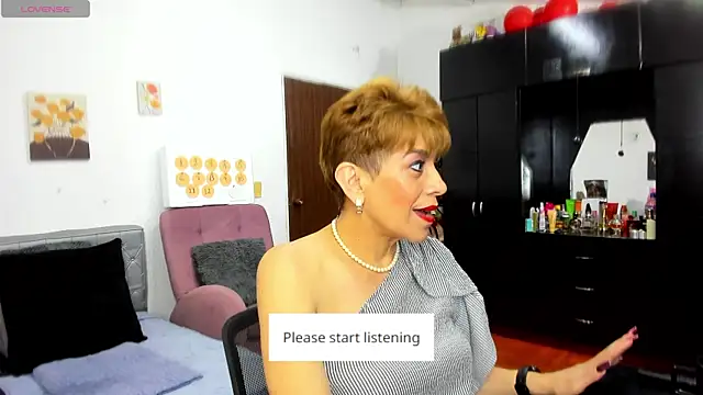 Snapshot of Angelina_Stone_65 chatting on 7, 5, 2026 Angelina Stone 65 online show from 7, 5, 2026