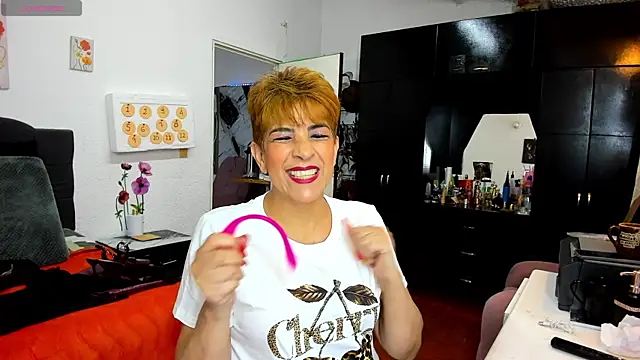 Snapshot of Angelina_Stone_65 chatting on 12, 7, 2026 Angelina Stone 65 online show from 12, 7, 2026