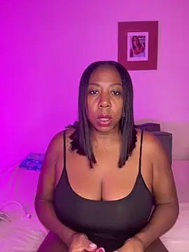 Snapshot of IsabellaaSmith chatting on 4, 6, 2026 IsabellaaSmith online show from 4, 6, 2026