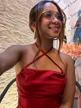 Snapshot of MelanieRoah chatting on 23, 10, 2025 MelanieRoah online show from 23, 10, 2025