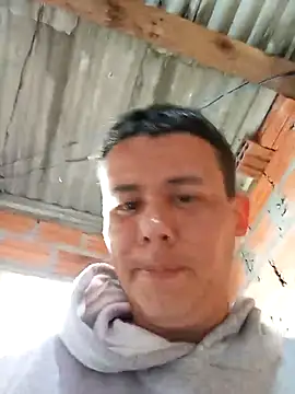 Snapshot of Mateus3040 chatting on 18, 10, 2025 Mateus3040 online show from 18, 10, 2025