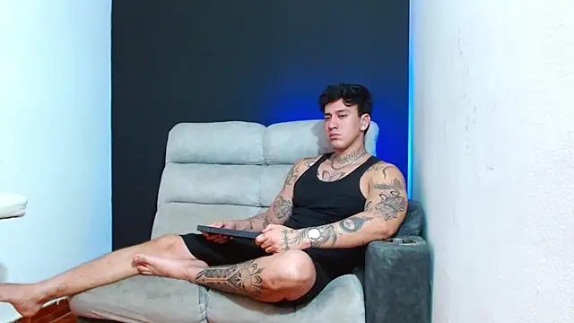 JUSTIN FULLER1 online show from 12, 6, 2026