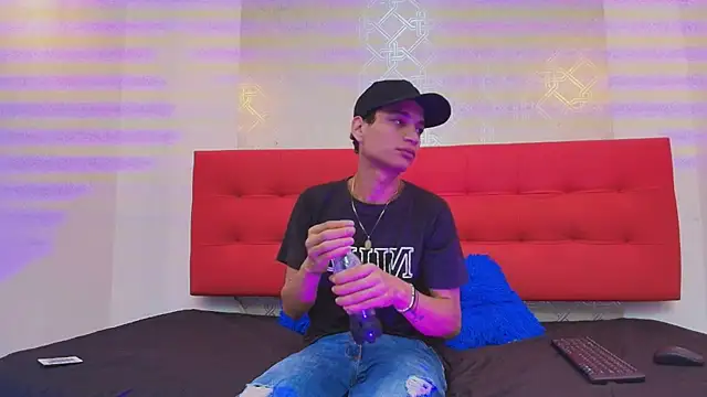 JordanAndAndrew online show from 30, 11, 2025