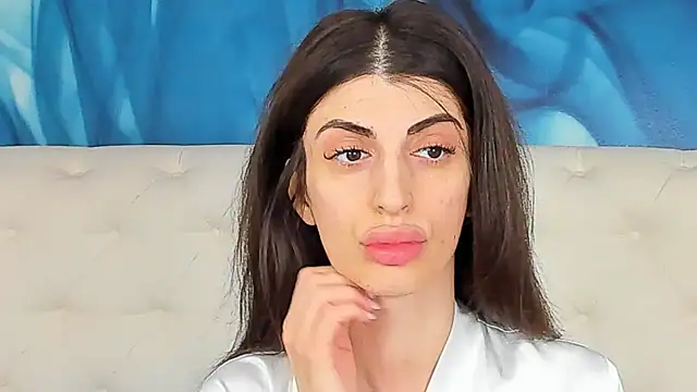 Snapshot of SkinnyDolly chatting on 18, 4, 2026 SkinnyDolly online show from 18, 4, 2026