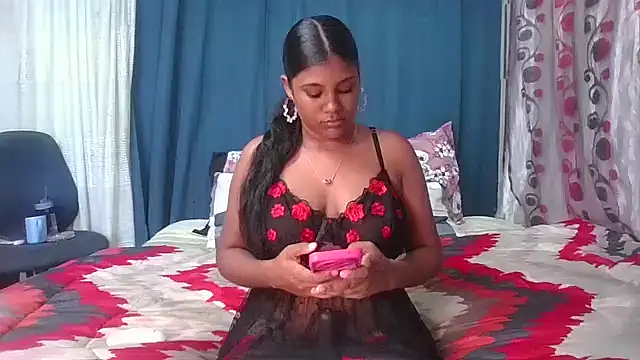 Snapshot of Lilmisskay18 chatting on 18, 5, 2026 Lilmisskay18 online show from 18, 5, 2026