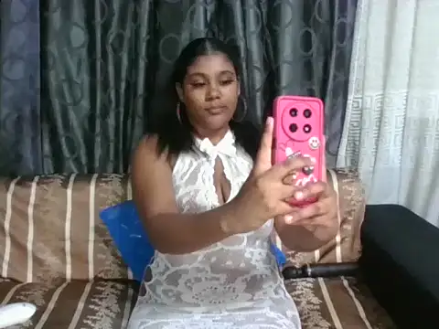 Snapshot of Lilmisskay18 chatting on 5, 8, 2026 Lilmisskay18 online show from 5, 8, 2026