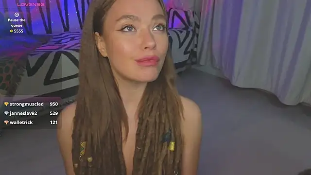 Snapshot of KellyFouler chatting on 18, 4, 2026 KellyFouler online show from 18, 4, 2026