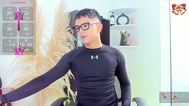 Snapshot of ander_deimond_ chatting on 5, 12, 2024 ander deimond  online show from 5, 12, 2024