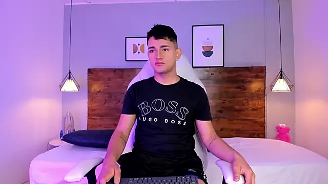 Snapshot of ander_deimond_ chatting on 10, 2, 2025 ander deimond  online show from 10, 2, 2025