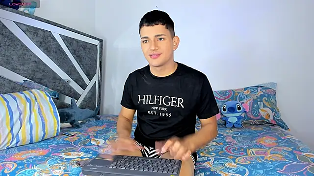 Snapshot of ander_deimond_ chatting on 14, 2, 2025 ander deimond  online show from 14, 2, 2025