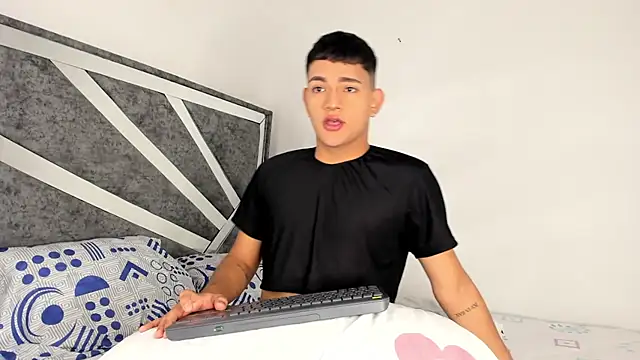 Snapshot of ander_deimond_ chatting on 25, 2, 2025 ander deimond  online show from 25, 2, 2025