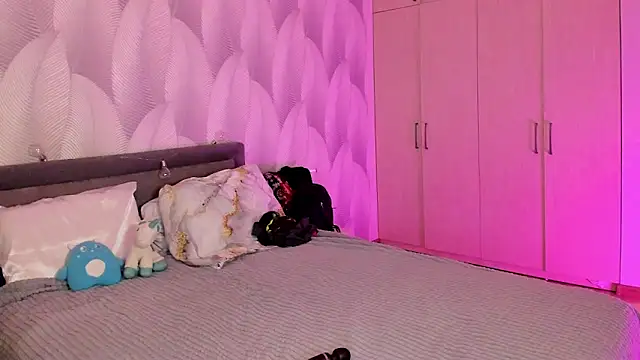 Snapshot of Bambiii_bby chatting on 17, 1, 2025 Bambiii bby online show from 17, 1, 2025