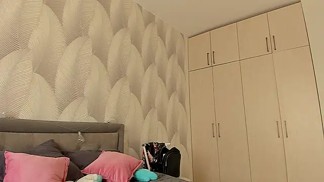 Snapshot of Bambiii_bby chatting on 14, 3, 2025 Bambiii bby online show from 14, 3, 2025