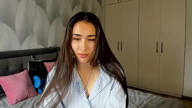 Snapshot of Bambiii_bby chatting on 13, 9, 2025 Bambiii bby online show from 13, 9, 2025