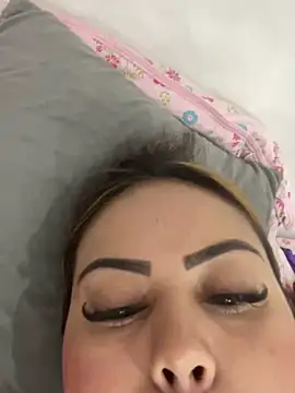 Snapshot of lariic chatting on 24, 1, 2025 lariic online show from 24, 1, 2025