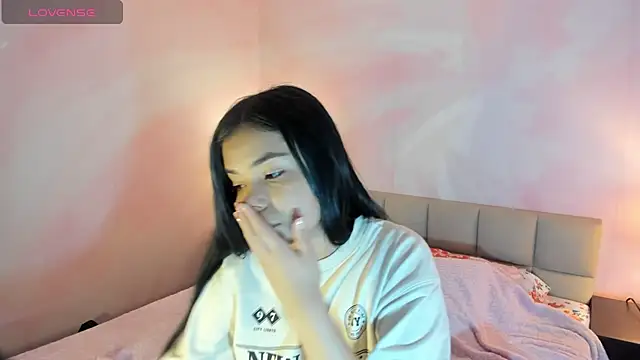 Snapshot of AuroraFiore chatting on 15, 3, 2025 AuroraFiore online show from 15, 3, 2025