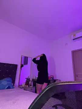 AuroraFiore online show from 4, 2, 2026