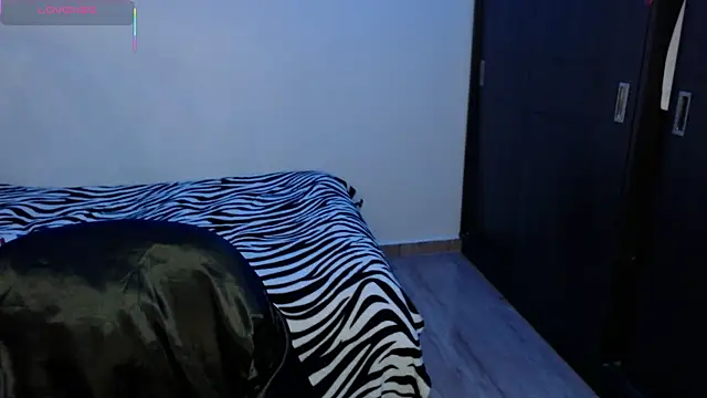 Snapshot of Amber_Lovely chatting on 2, 10, 2025 Amber Lovely online show from 2, 10, 2025