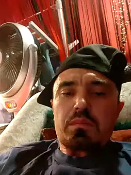 Snapshot of HungJonny99 chatting on 1, 3, 2025 HungJonny99 online show from 1, 3, 2025