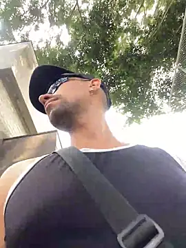 Snapshot of dantedesirexx chatting on 7, 1, 2025 dantedesirexx online show from 7, 1, 2025