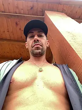 Snapshot of dantedesirexx chatting on 28, 2, 2025 dantedesirexx online show from 28, 2, 2025