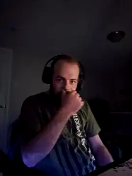 SirYummy18 online show from 7, 12, 2024