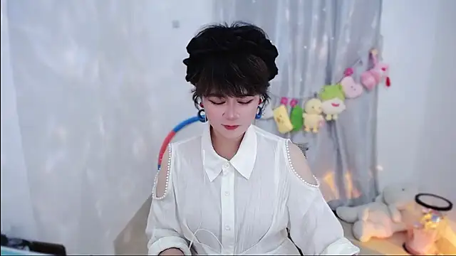 Fan ting online show from 26, 10, 2025