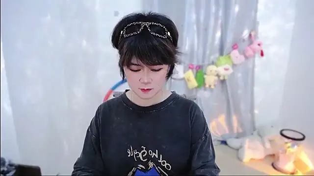 Fan ting online show from 1, 11, 2025