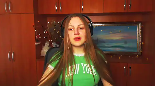 Snapshot of _AlMamiyy_ chatting on 4, 3, 2025  AlMamiyy  online show from 4, 3, 2025
