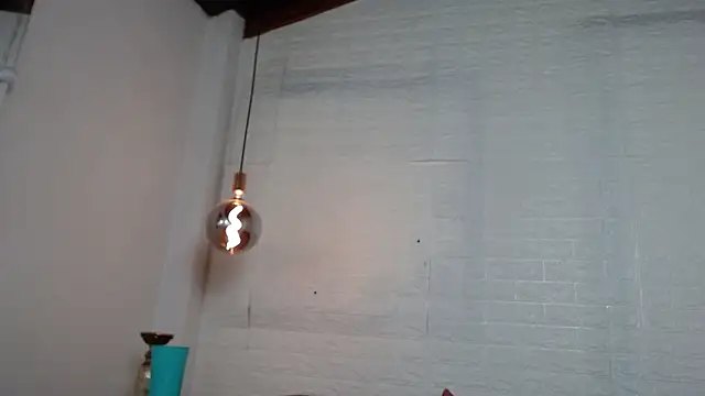 Layla 707 online show from 8, 2, 2025